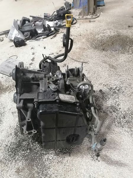 2010 Ford ESCAPE AT, VIN G (8th digit), (3.0L, 6 speed), 4x4 Used Transmission