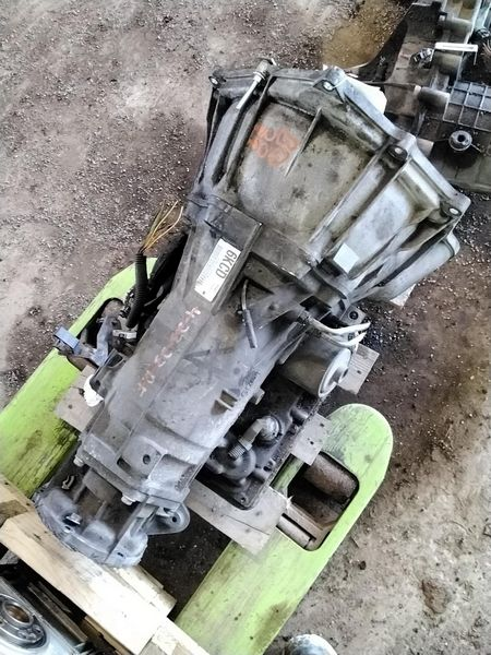 2004 Chevy SUBURBAN 1500 AT, (5.3L), 4x4 Used Transmission