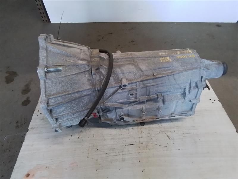 2015 Chevy SILVERADO 2500 AT, 6.6L, 4x2, model year break point (opt AVF) Used Transmission