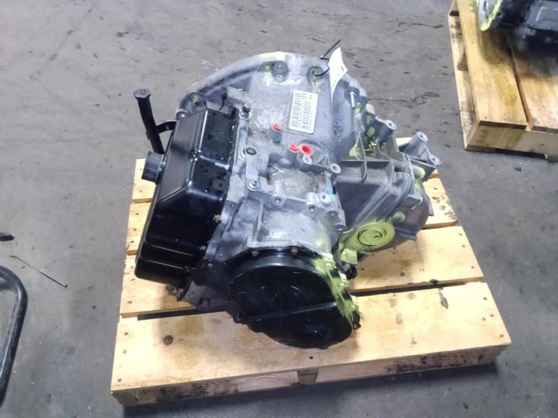 2018 DODGE JOURNEY (AT), 3.6L, AWD Used Transmission