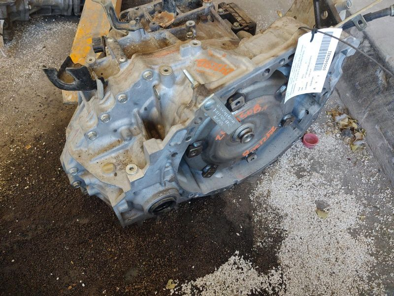 2011 TOYOTA CAMRY AT, VIN F (5th digit), (2.5L, 4 cylinder, 2ARFE engine) Used Transmission
