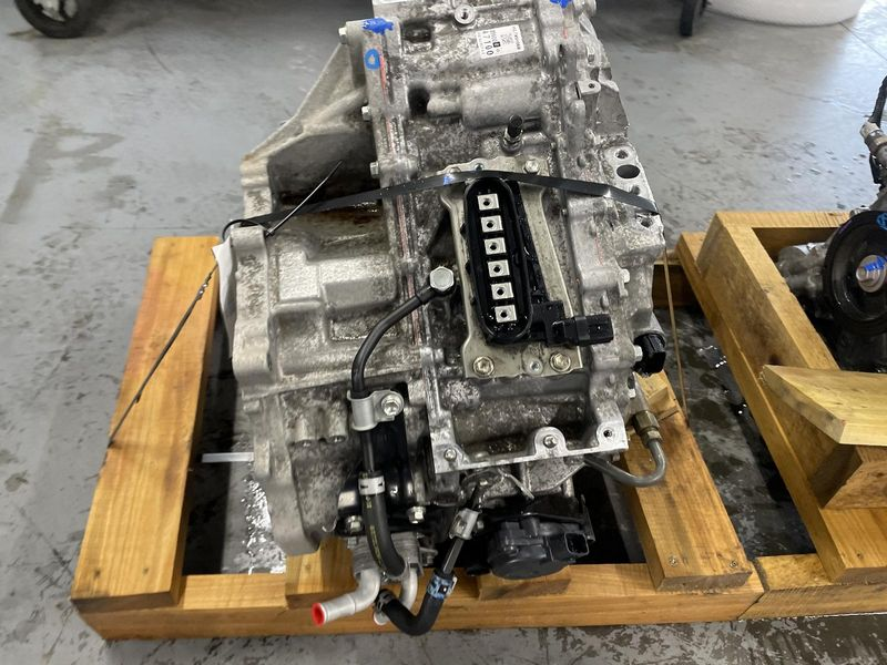 2016 TOYOTA PRIUS AT, Prius (VIN FU, 7th and 8th digit) Used Transmission