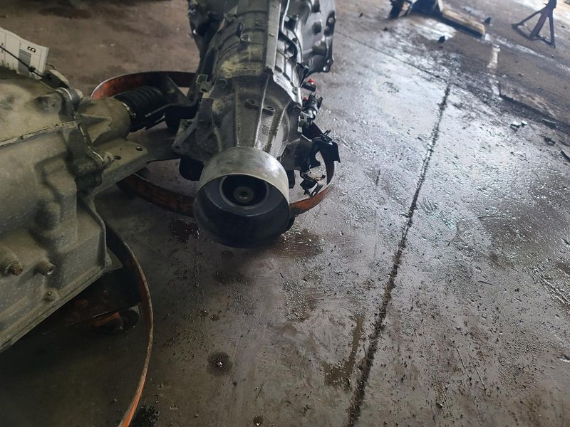 2017 TOYOTA TUNDRA AT, (8 cylinder), 4x2, 4.6L Used Transmission