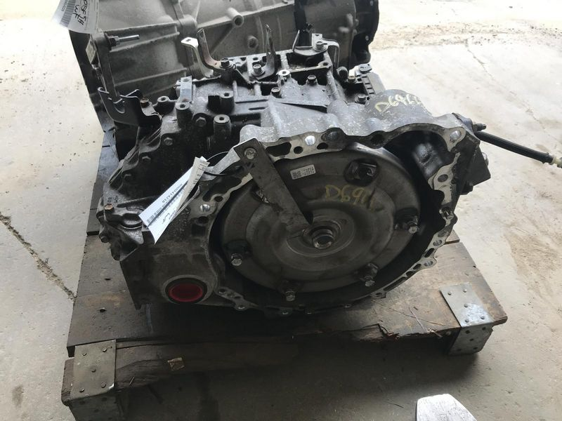 2015 TOYOTA SIENNA AT, (6 cylinder), FWD Used Transmission