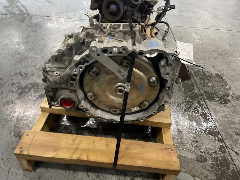 2014 TOYOTA SIENNA AT, (6 cylinder), FWD Used Transmission