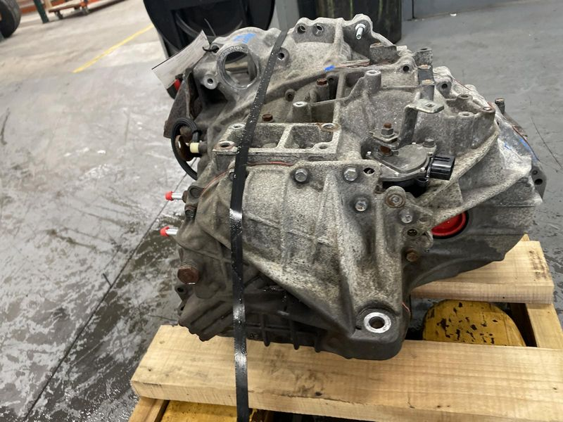 2014 TOYOTA SIENNA AT, (6 cylinder), FWD Used Transmission