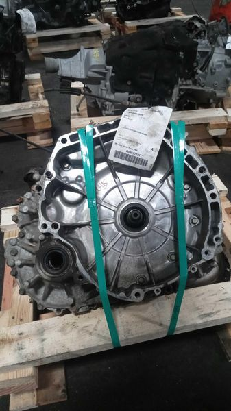 2015 HONDA CIVIC AT, 1.8L, gasoline Used Transmission