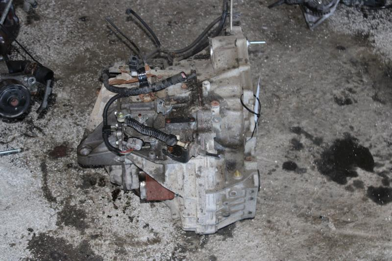 2012 TOYOTA SIENNA AT, 4 cylinder Used Transmission