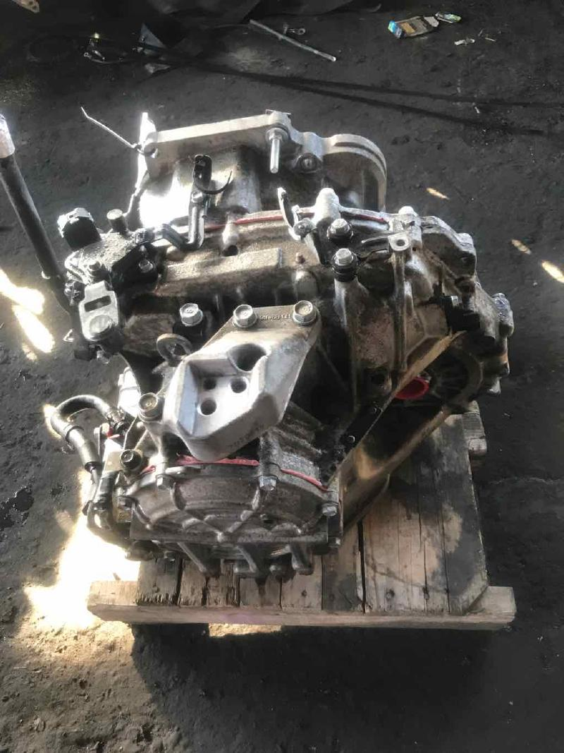 2008 HONDA ELEMENT AT, (2.0L, bottom pan) Used Transmission