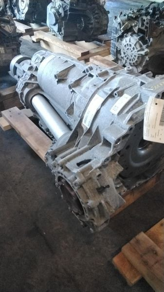 2014 Audi A8 AT, 4.0L, (transmission ID MEE), w/o torque vectoring Used Transmission