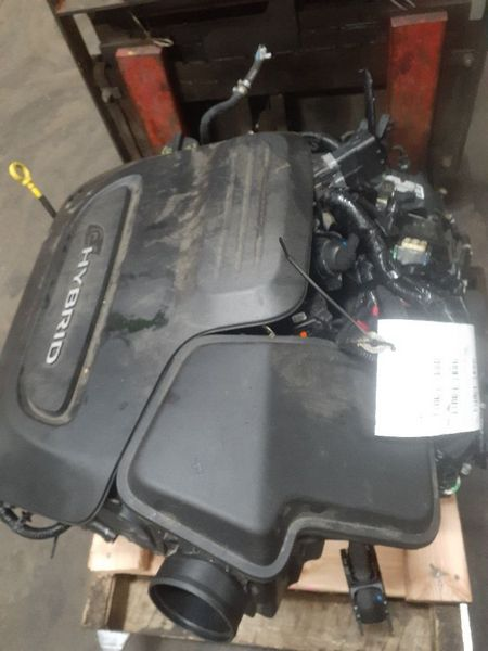 2022 CHRYSLER PACIFICA VIN 7 (8th digit, hybrid), gasoline Used Engine