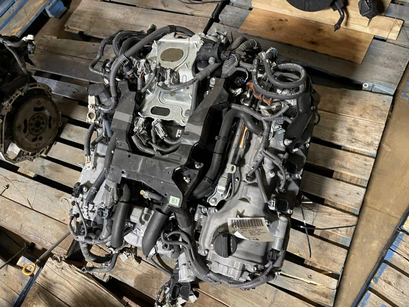 2016 LEXUS LS460 (4.6L, VIN L, 5th digit, 1URFSE engine), RWD Used Engine
