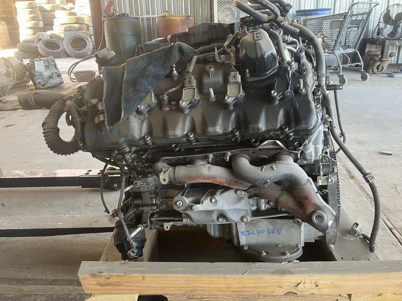 2010 LEXUS LS460 (4.6L, VIN L, 5th digit, 1URFSE engine), AWD Used Engine