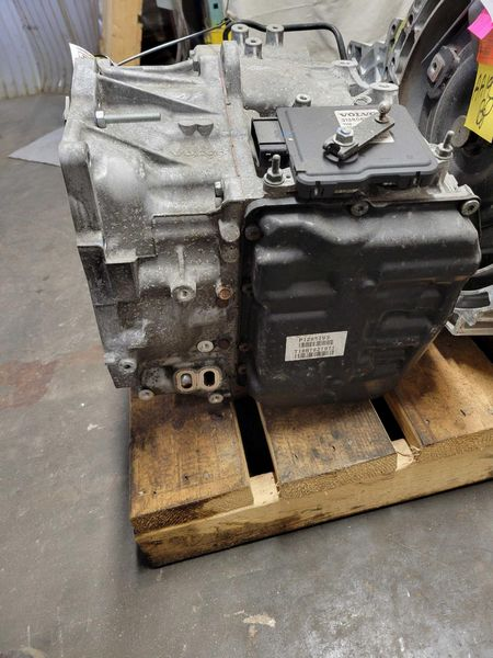 2019 VOLVO S90 (AT), w/o hybrid; AWD, VIN A2 (4th and 5th digit) Used Transmission