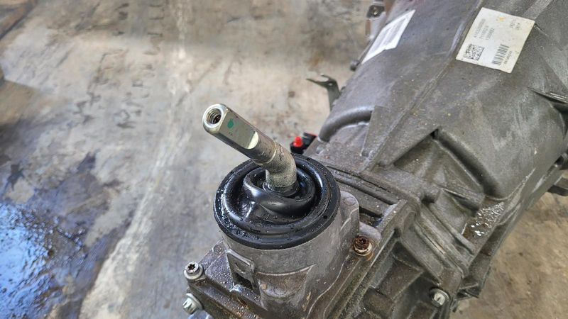2016 Jeep WRANGLER MT, (3.6L) Used Transmission