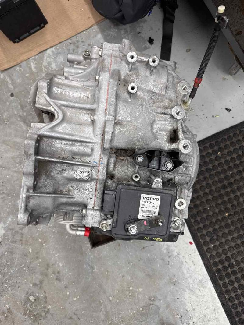 2015 VOLVO S60 AT, 2.0L, VIN 26 (4th and 5th digits) Used Transmission