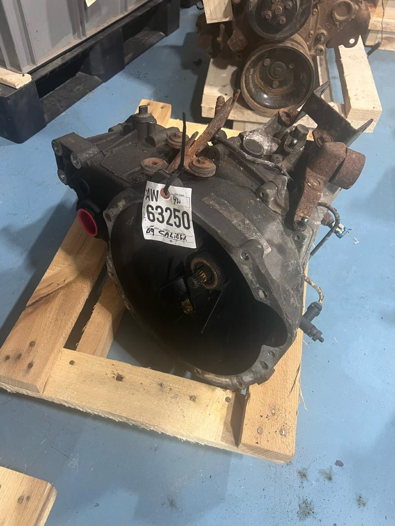 2012 Jeep COMPASS MT, 2.0L Used Transmission