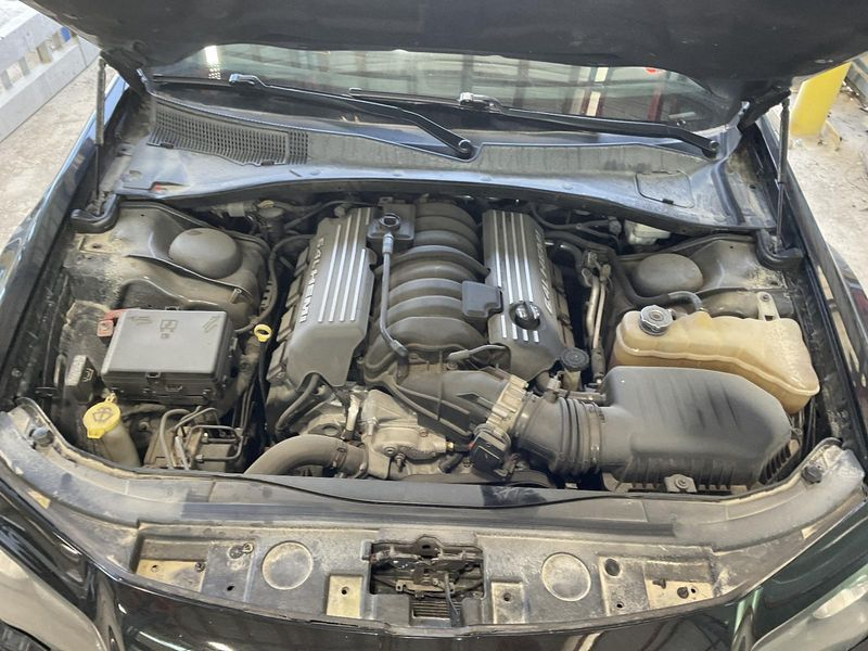 2014 CHRYSLER 300 6.4L (VIN J, 8th digit) Used Engine