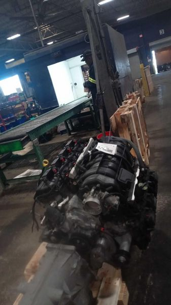 2013 CHRYSLER 300 5.7L (VIN T, 8th digit), RWD Used Engine