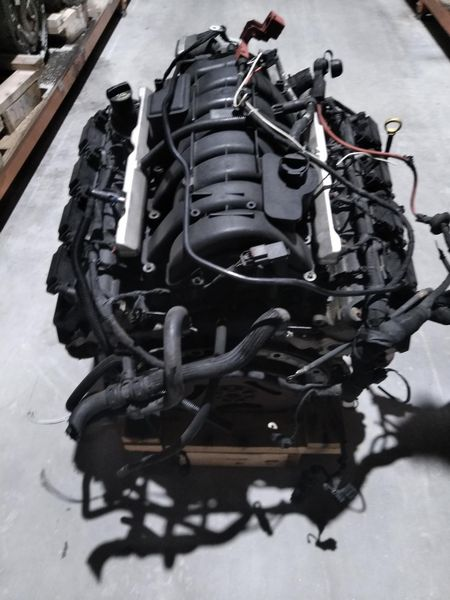 2011 CHRYSLER 300 5.7L (VIN T, 8th digit) Used Engine