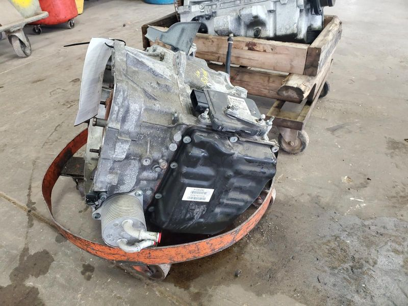 2017 VOLVO XC60 (AT), VIN 49 (4th and 5th digit, AWD) Used Transmission