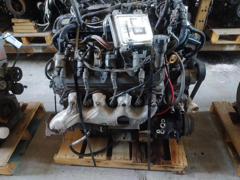 2011 CADILLAC ESCALADE 6.2L (VIN F, 8th digit, opt L94) Used Engine