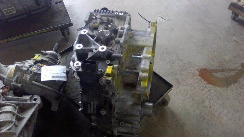 2016 Jeep CHEROKEE AT, 2.4L, 4x4 (2 speed transfer case), 3.73 ratio Used Engine