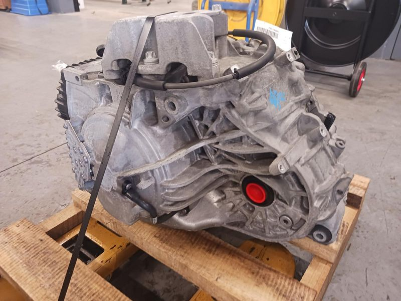 2016 Jeep CHEROKEE AT, 2.4L, 4x4 (2 speed transfer case), 3.73 ratio Used Engine
