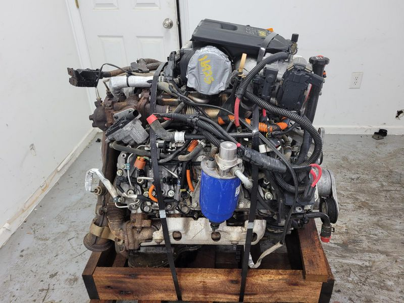 2013 GMC SIERRA 2500 6.6L (VIN 8, 8th digit, opt LML) Used Engine