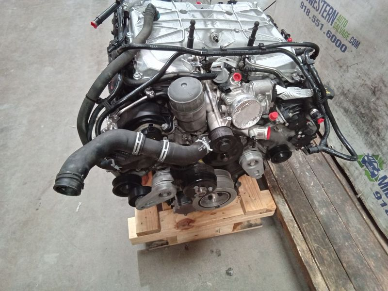 2016 Land Rover RANGE ROVER 3.0L, VI NV (7th digit) Used Engine