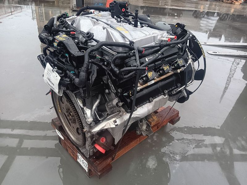 2016 Land Rover RANGE ROVER 3.0L, VIN W (7th digit, FFV) Used Engine