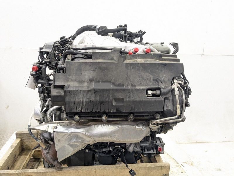 2016 Land Rover RANGE ROVER 3.0LVIN, W (7th digit, FFV) Used Engine