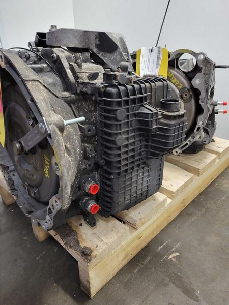 2015 Jeep CHEROKEE AT, 3.2L, 4x4 (2 speed transfer case), tow package, ID 68225761 (production number 68223589) Used Transmission