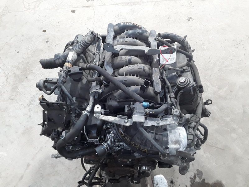 2017 INFINITI QX80 (5.6L, VIN A, 4th digit, VK56VD) Used Engine