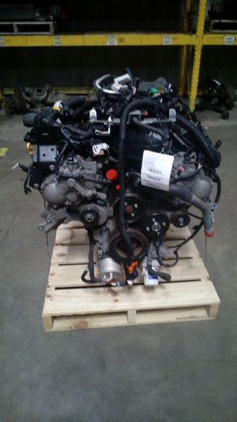 2015 INFINITI QX80 (5.6L, VIN A, 4th digit, VK56VD) Used Engine