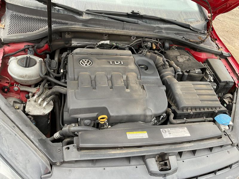 2015 Volkswagen GOLF diesel, (VIN A, 5th digit), (2.0L), (engine ID CRUA) Used Engine
