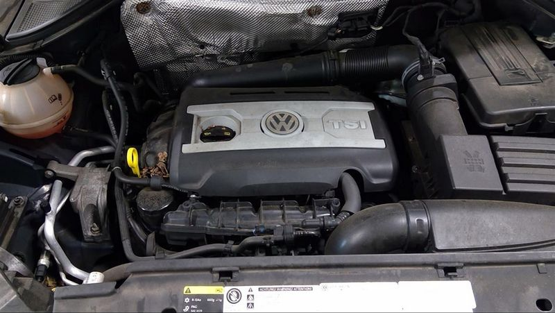 2016 Volkswagen TIGUAN (2.0L, VIN V, 5th digit, turbo) Used Engine