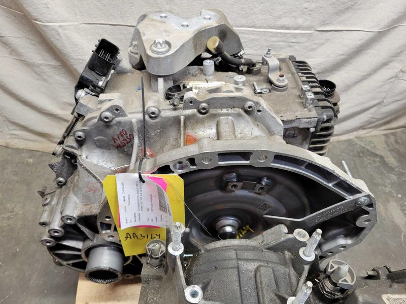 2015 Jeep CHEROKEE AT, 3.2L, AWD (single speed transfer case), w/o tow package; ID 68225758 (production number 68223585) Used Transmission
