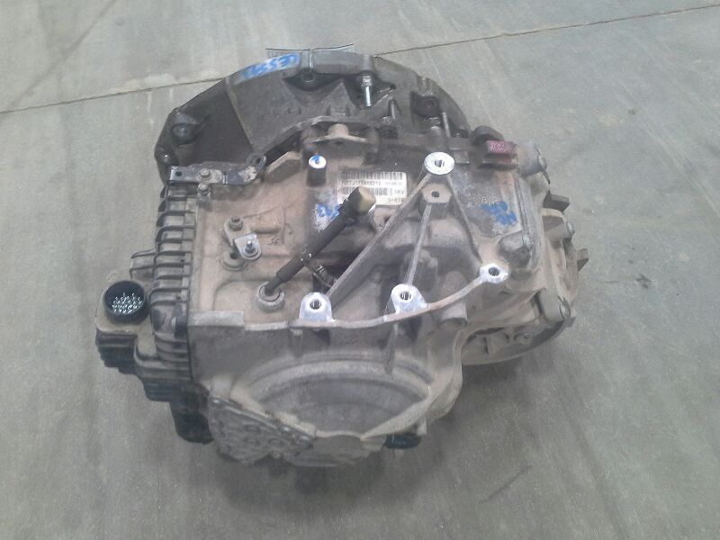 2015 Jeep CHEROKEE AT, 3.2L, 4x4 (2 speed transfer case), tow package Used Transmission