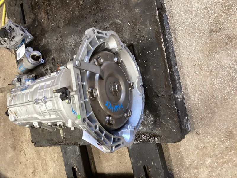 2014 HYUNDAI EQUUS AT, (5.0L, 8 speed) Used Transmission