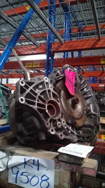 2010 HYUNDAI SANTA FE AT, 2.4L, FWD, thru 06/10/10 Used Transmission