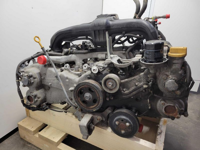 2013 SUBARU LEGACY 2.5L, AT (CVT), Canada emissions, VIN H (6th digit, PZEV, DOHC) Used Engine