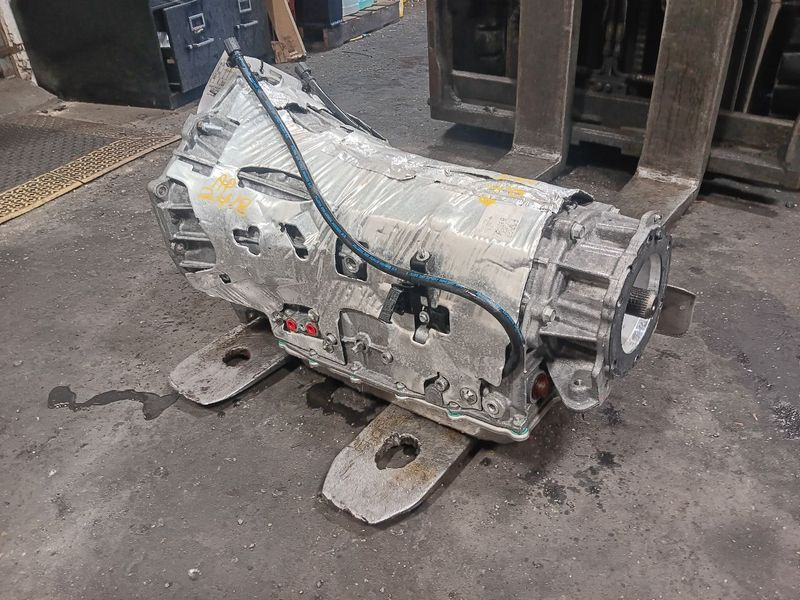 2021 CADILLAC ESCALADE (AT, 10 speed, opt MQC), 4x4, 6.2L, automatic engine stop and start Used Transmission