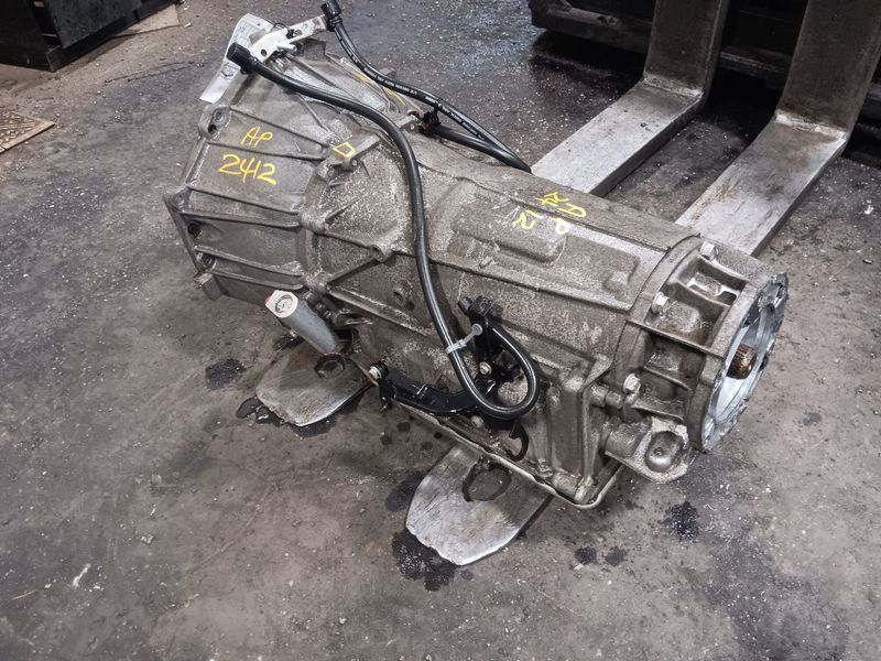2015 CADILLAC ESCALADE AT, 4x4, 6 speed (opt MYC) Used Transmission