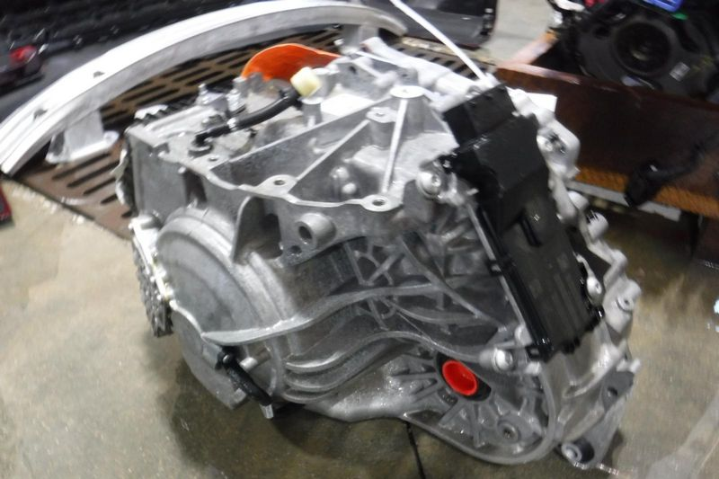 2015 CHRYSLER 200 AT, (Sedan), 2.4L (9 speed, opt 948TE), Federal emissions Used Transmission