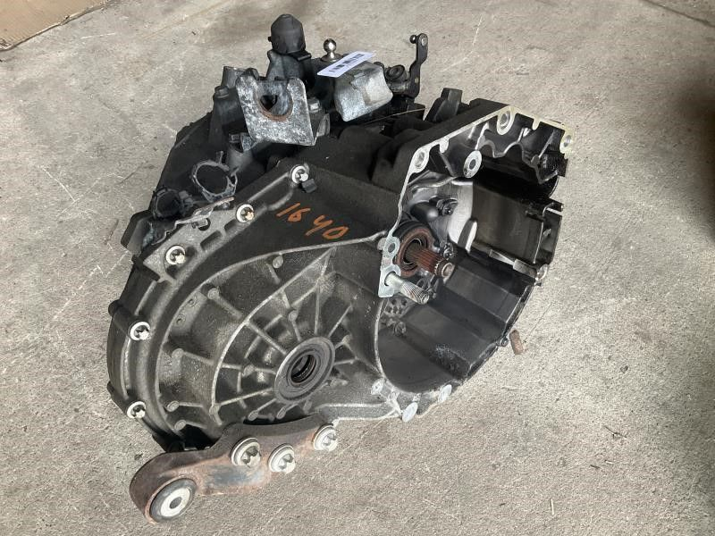 2015 FIAT 500 MT, 4 Dr Used Transmission