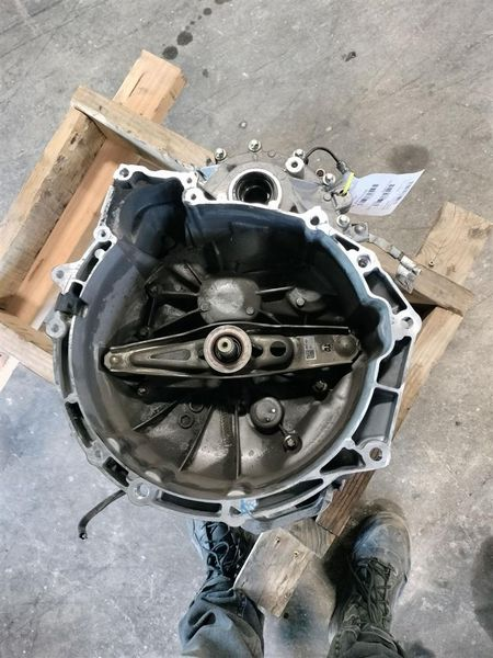 2017 MINI COOPER COUNTRYMAN MT, 1.5L, FWD Used Transmission