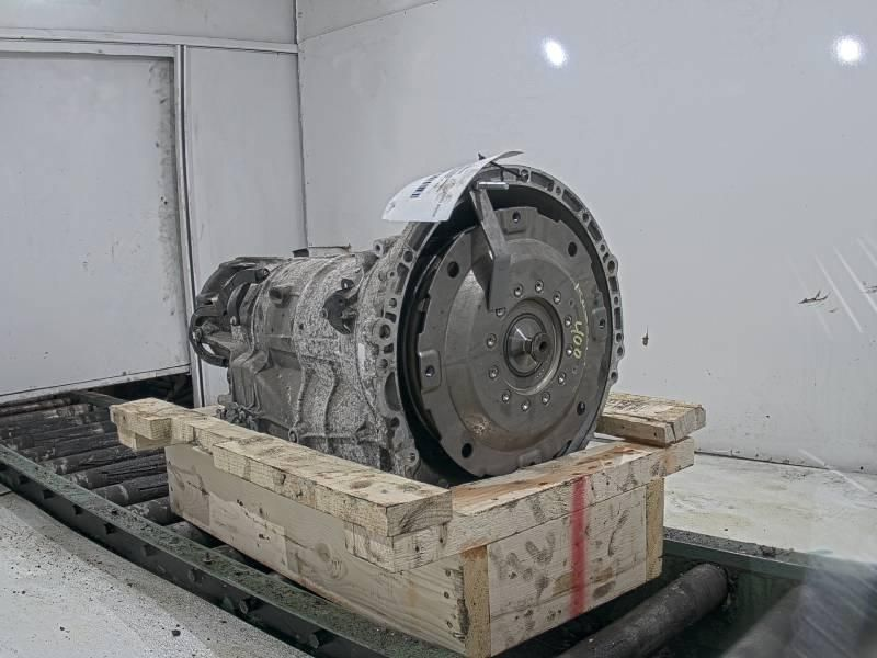 2013 Land Rover RANGE ROVER AT, (5.0L) Used Transmission