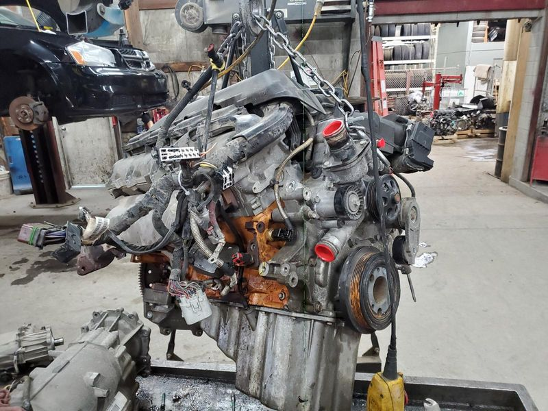 2014 Jeep Grand Cherokee 6.4l V8 Used Engine 2