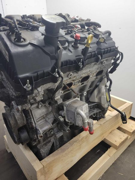 2011 Ford Explorer (3.5l, vin 8, 8th digit), oil cooler Used Engine 2
